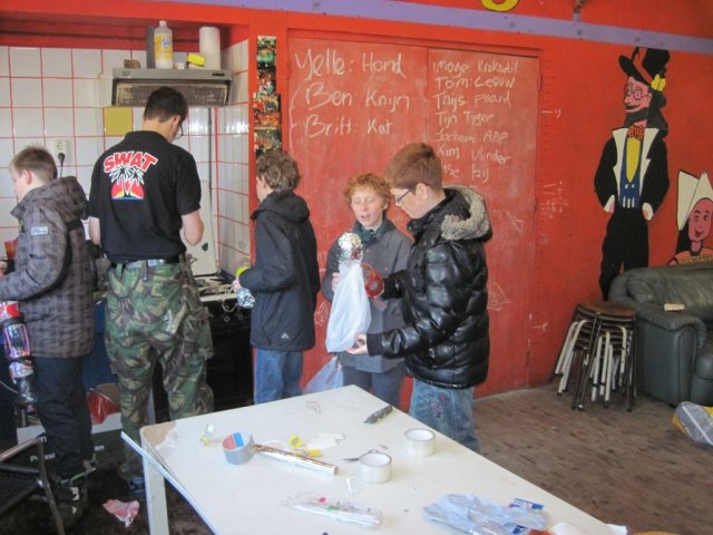 Petflesschieten luchtverkenners 2013