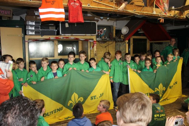 Welpen-installatie 2013